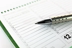  Termine vereinbaren auf einem Terminkalender - Termine vereinbaren auf einem Terminkalender